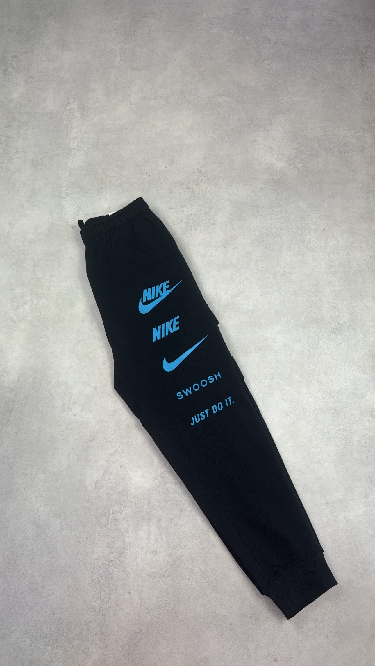 Nike Standard Issue Pants - Black/Blue