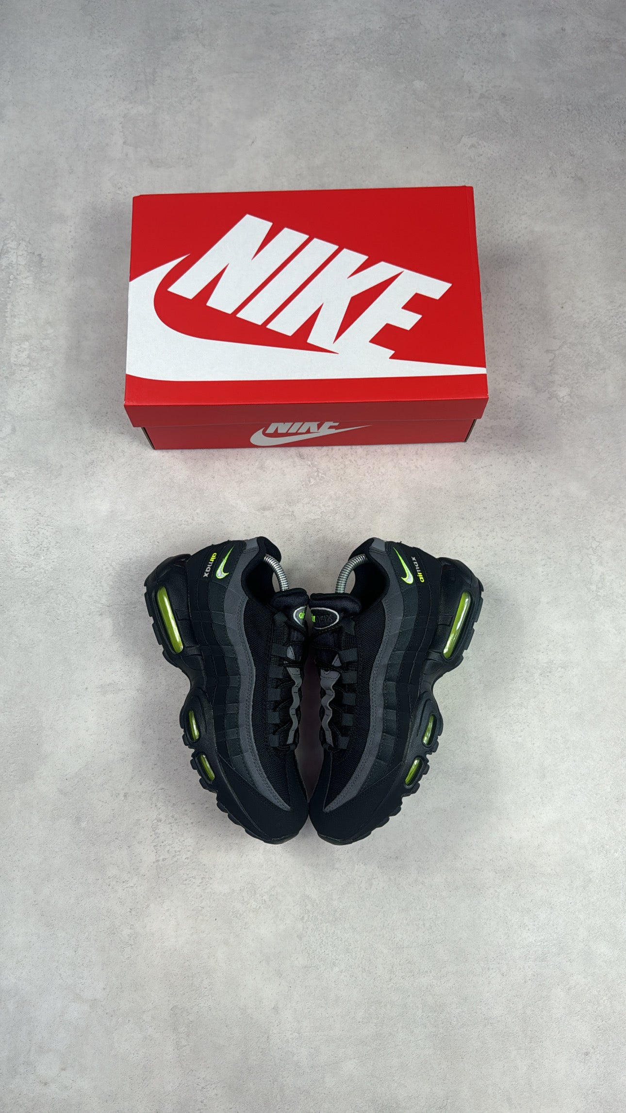Air Max 95 Retro Logo