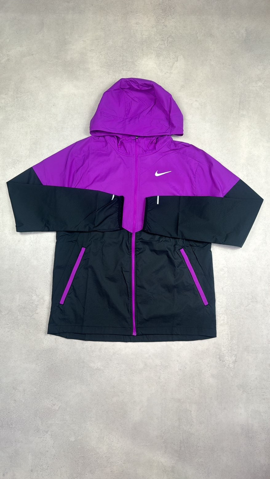 Nike Windrunner - Purple/Black