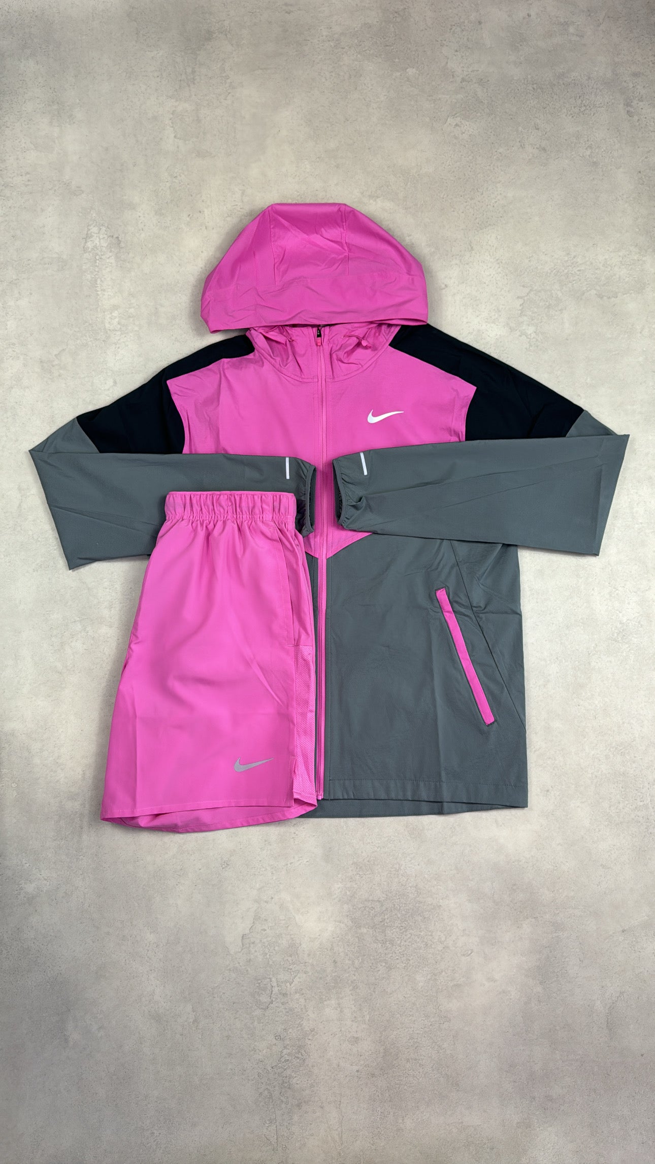 Nike Windrunner & Challenger Shorts Duo Set - Playful Pink