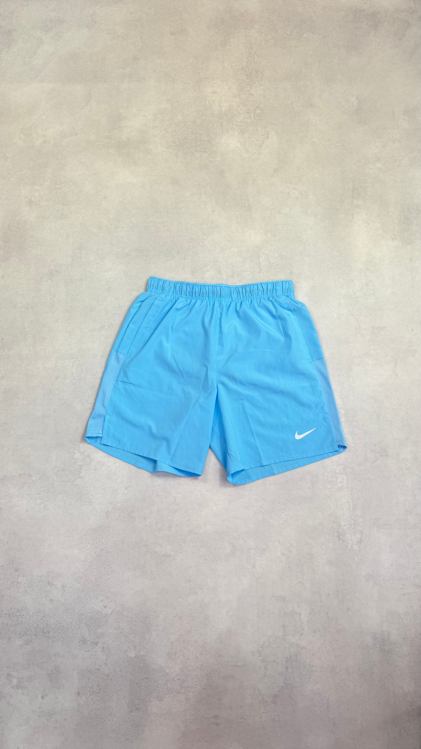 Nike Dri fit Challenger Shorts - Aquarius Blue