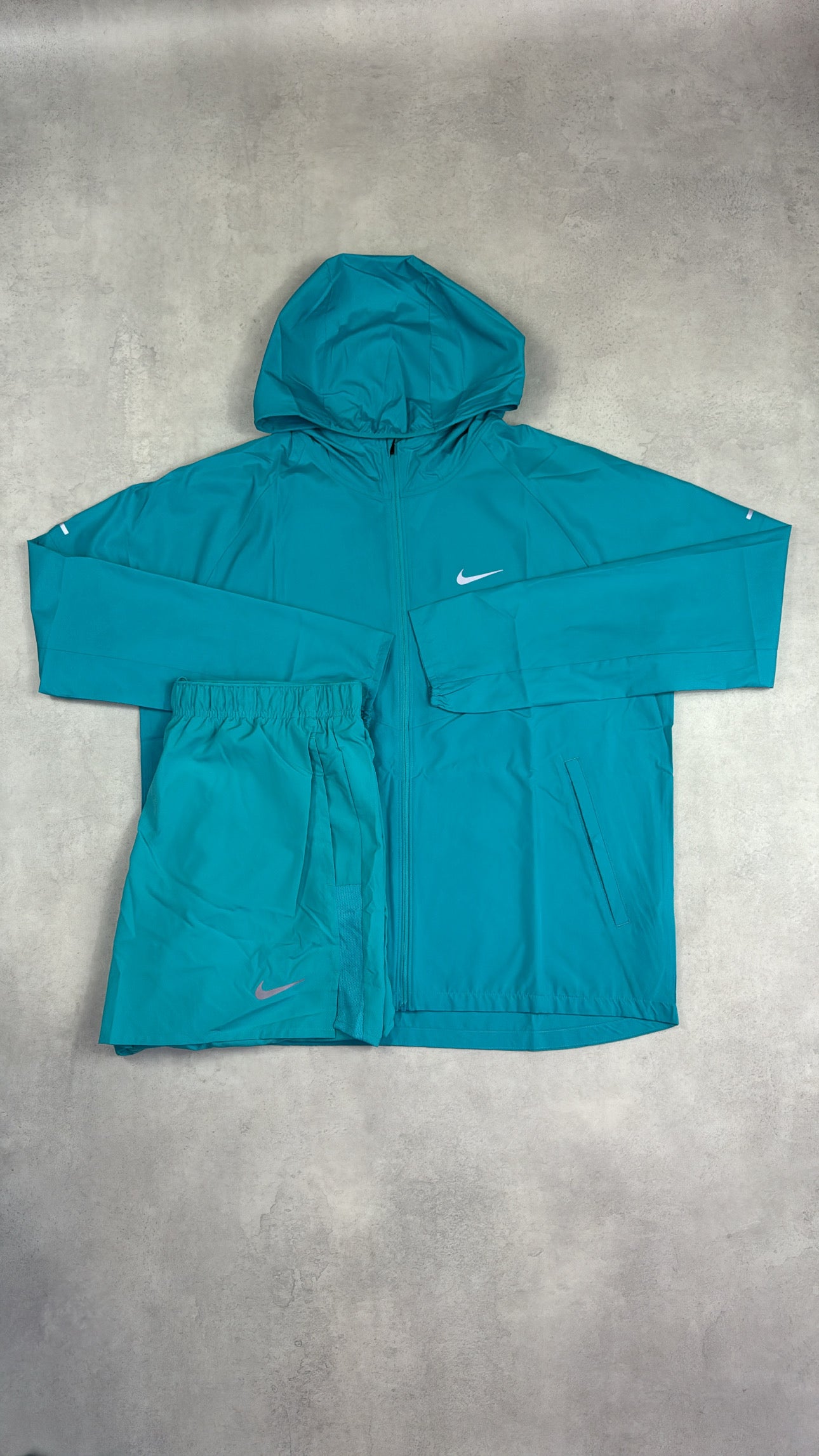 Nike Windrunner & Challenger Shorts Duo Set - Dusty Cactus