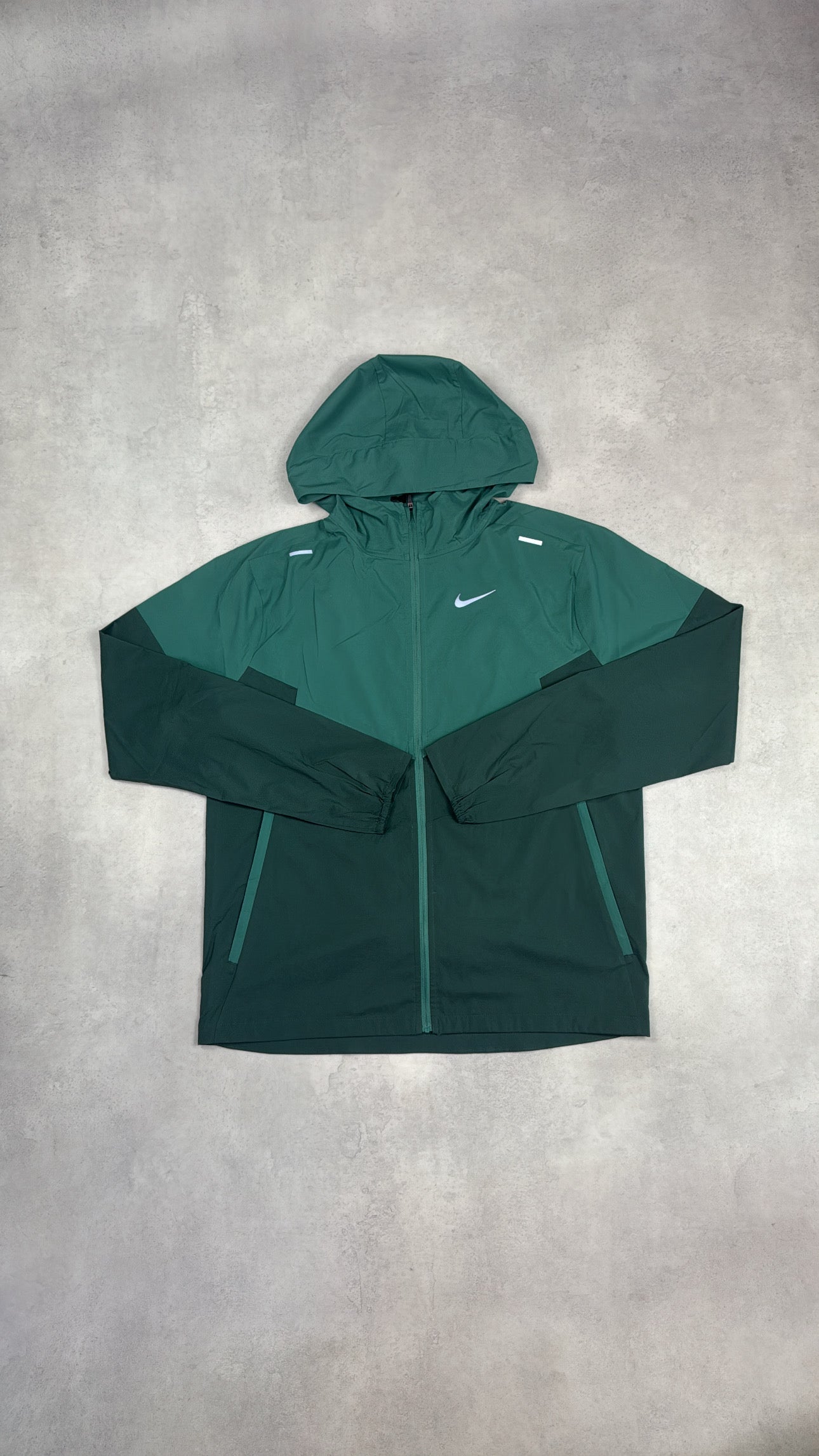 Nike Windrunner - Teal Green