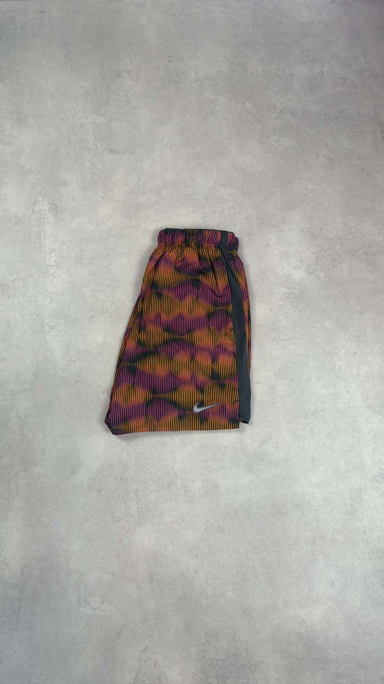 Nike Dri Fit Challenger Shorts - Festival Orange/Pink