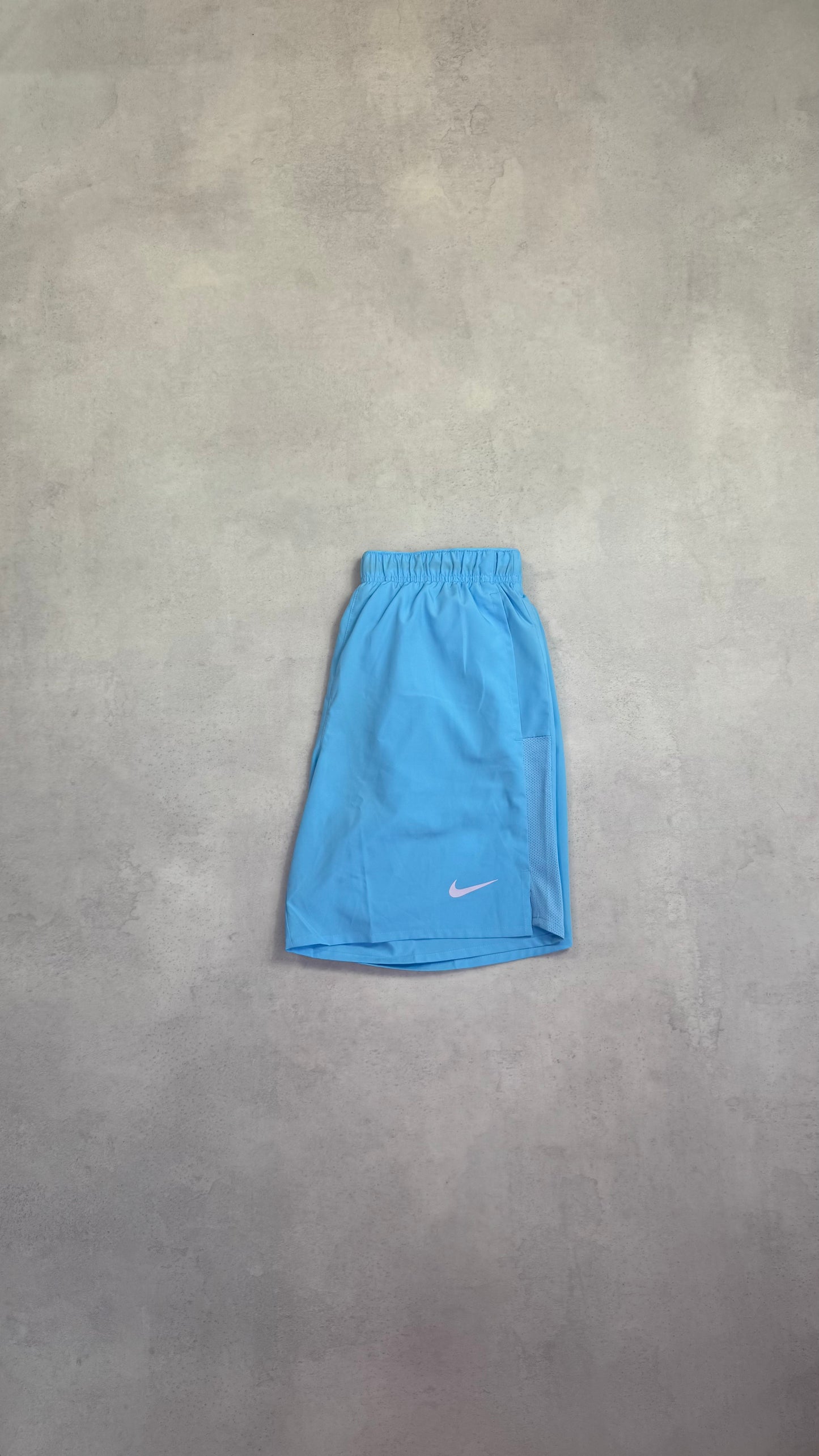 Nike Dri fit Challenger Shorts - Aquarius Blue