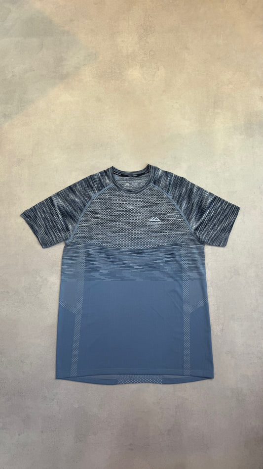 Trailberg Aspect Seamless T-Shirt - Faded Denim/ Ombré Blue