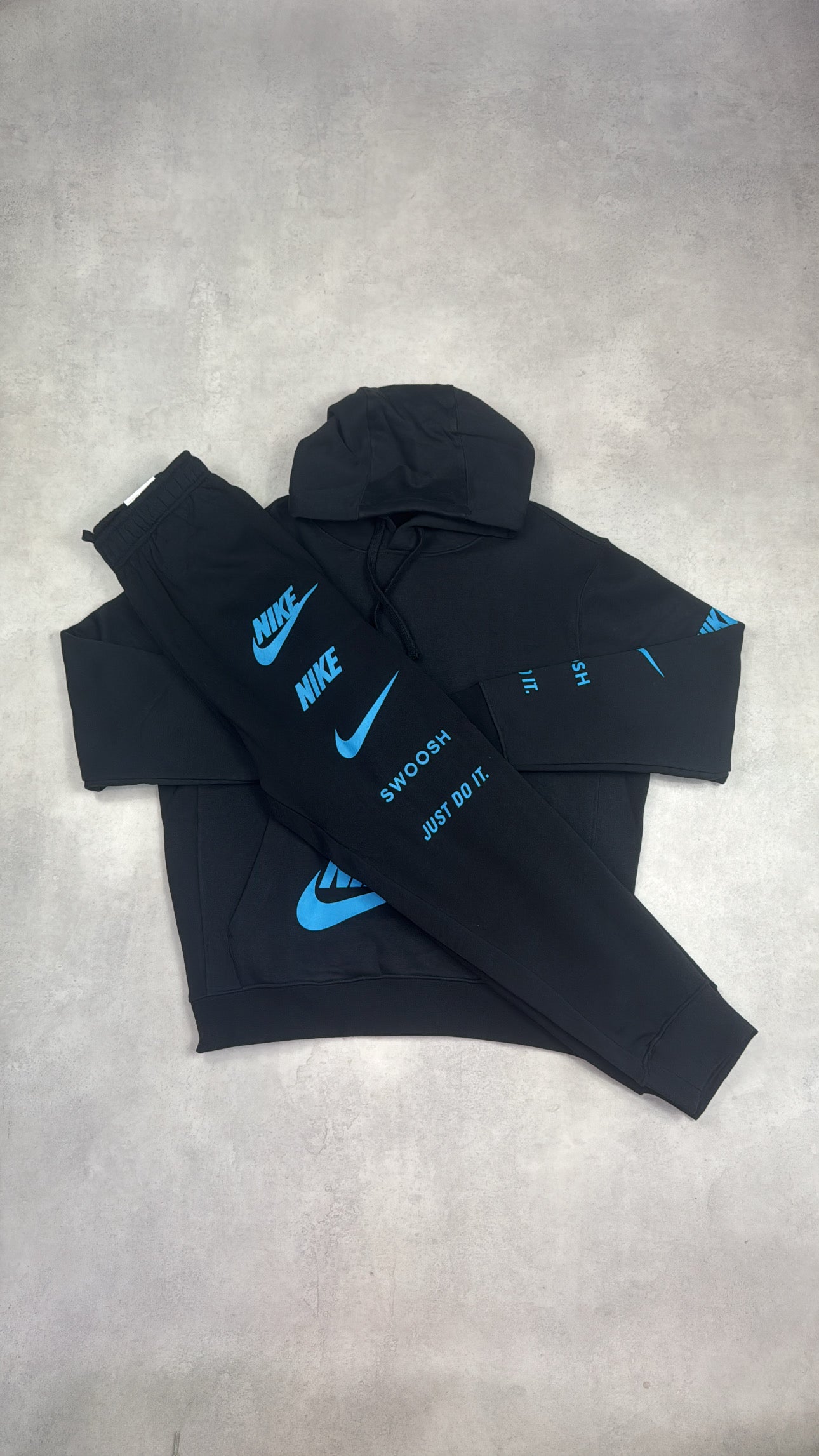 Nike Standard Issue Hoodie - Black/Blue