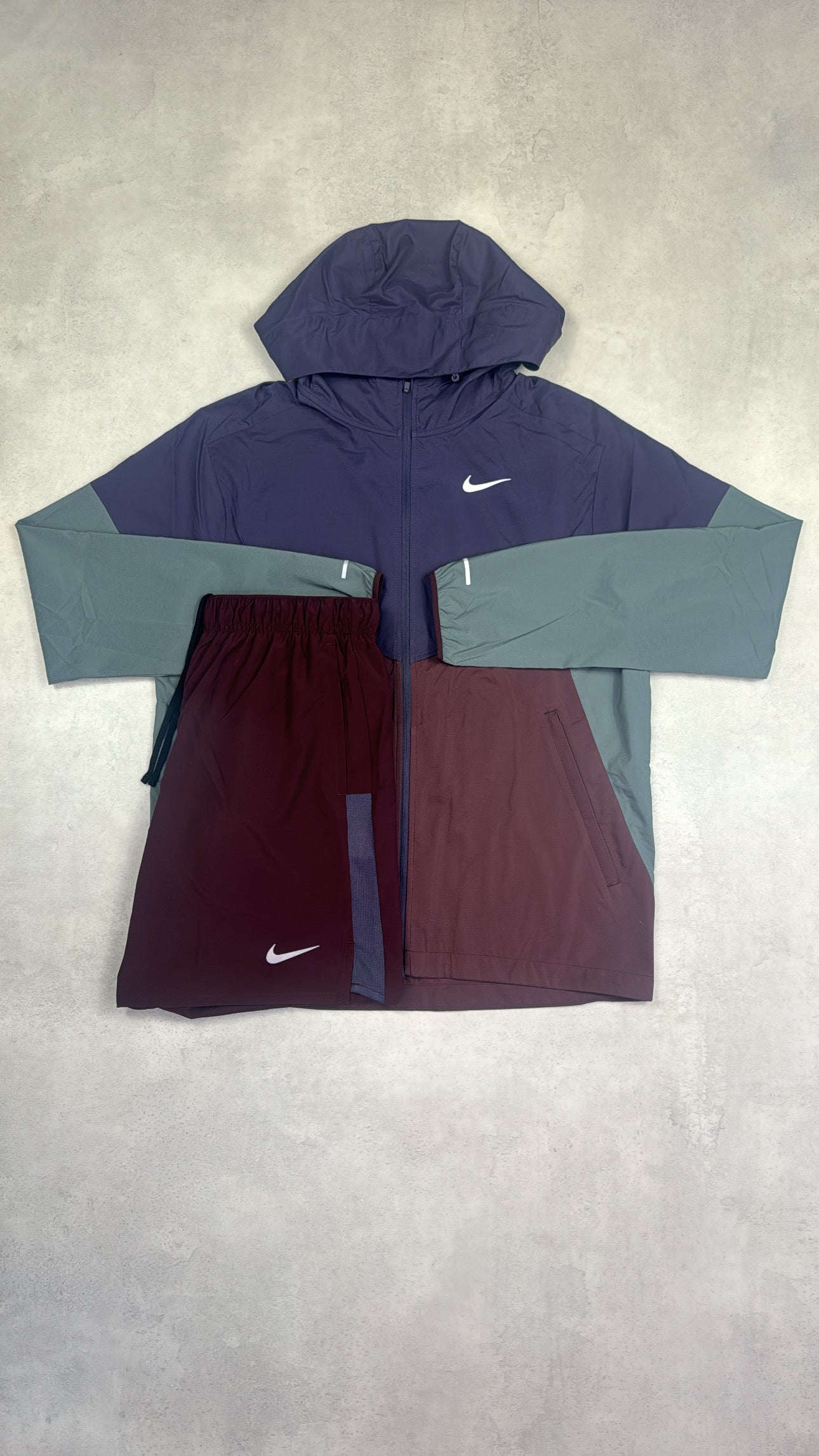 Nike Windrunner & Challenger Shorts Duo Set - Burgundy Crush