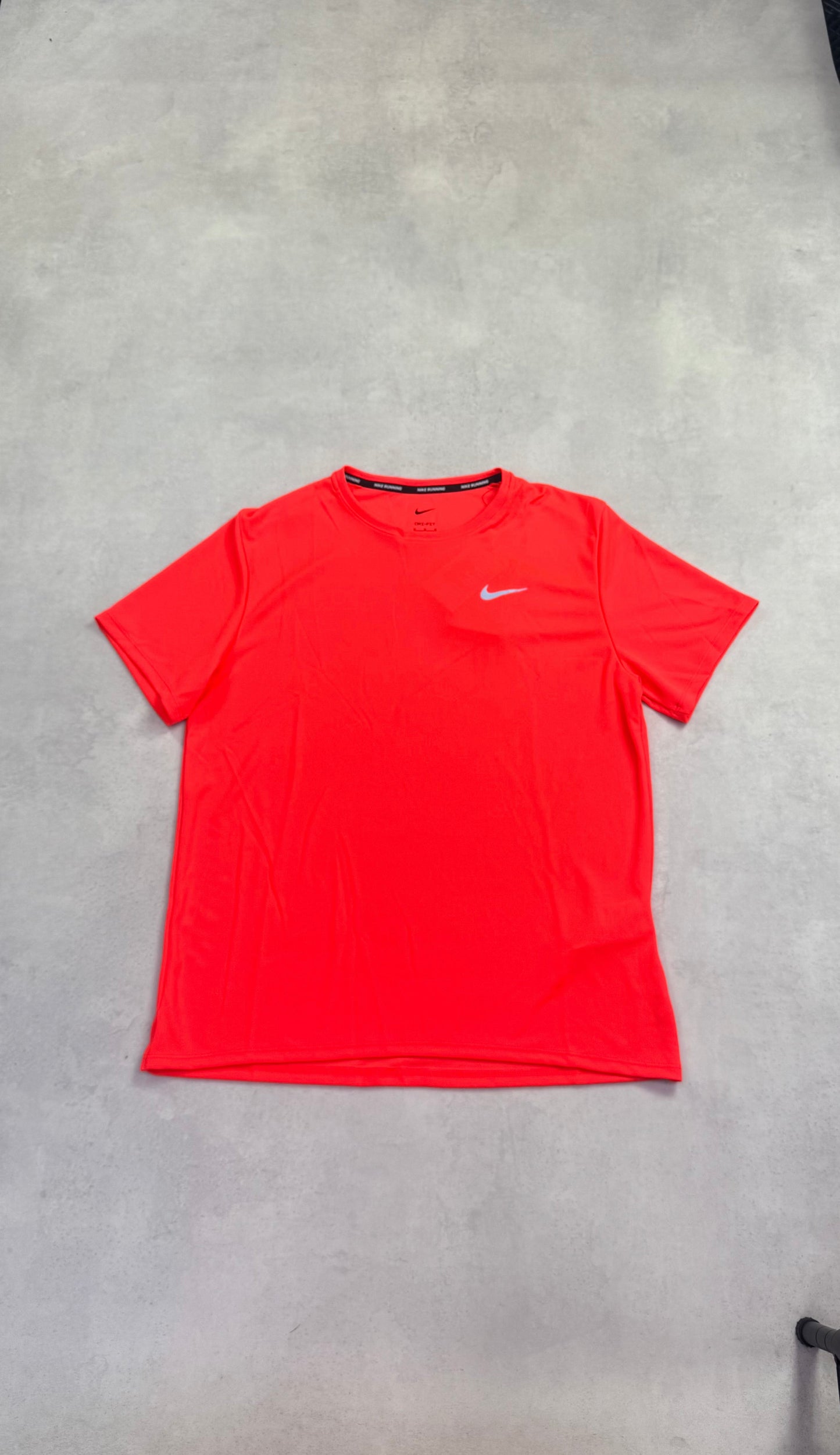 Nike Miler T-Shirt - Bright Crimson