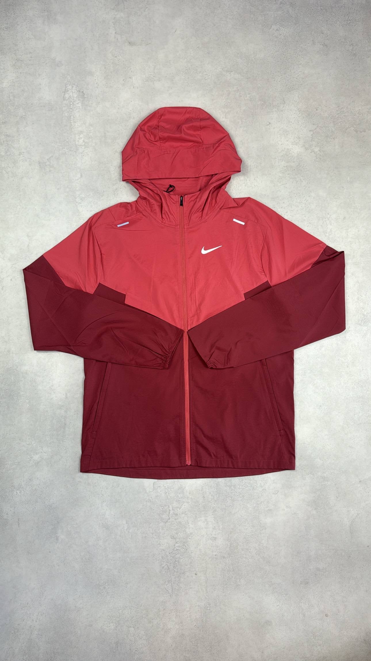 Nike Windrunner - Adobe