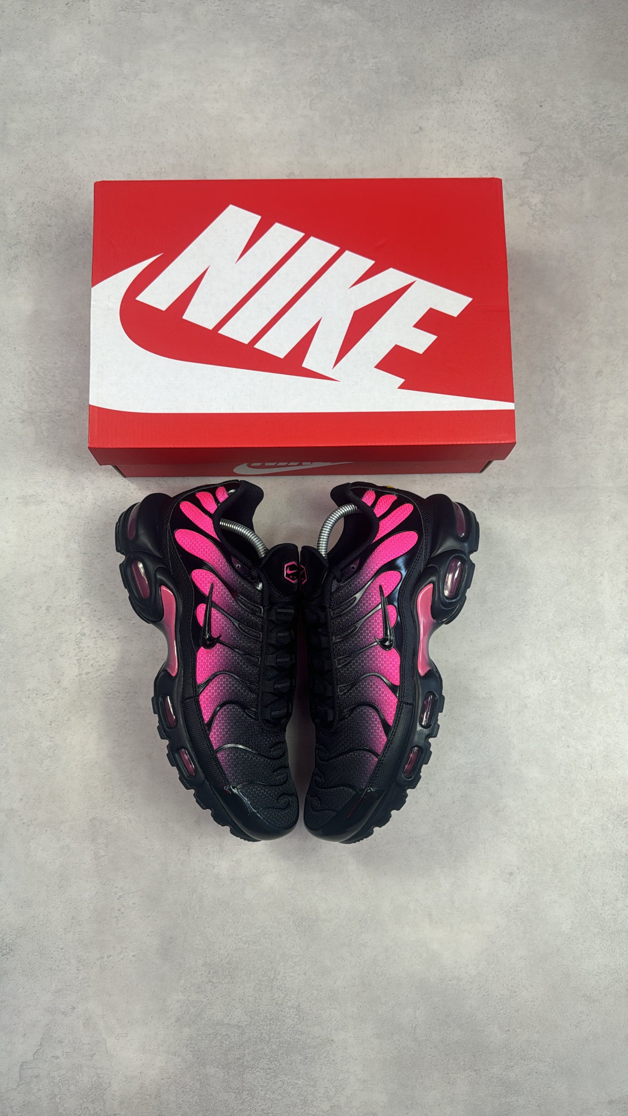 TN Hyper Pink
