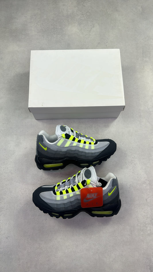 Air Max 95 Neon Patches